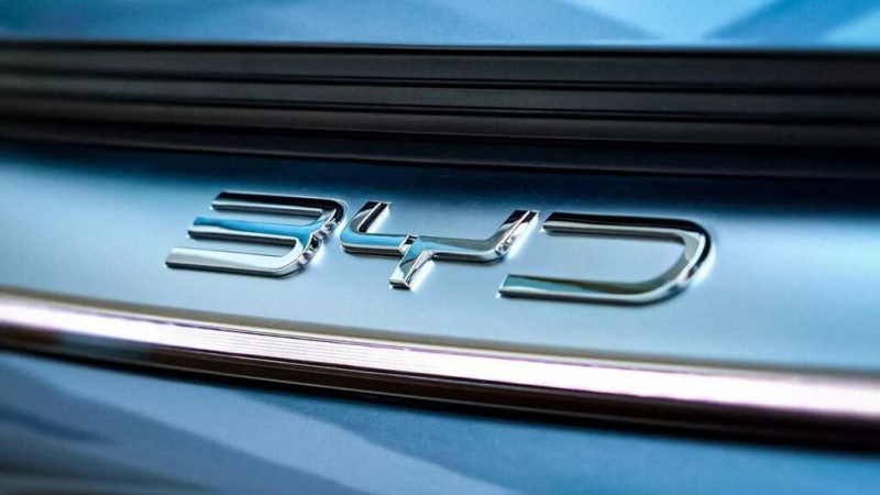 BYD İÇİN ŞARJTAK